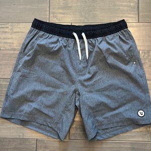 Vuori Shorts